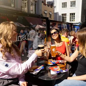 Rezz Temple Bar, Dublin
