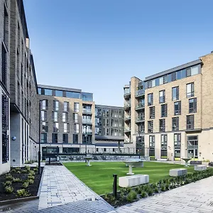 Destiny Student - New Mill Apartmán